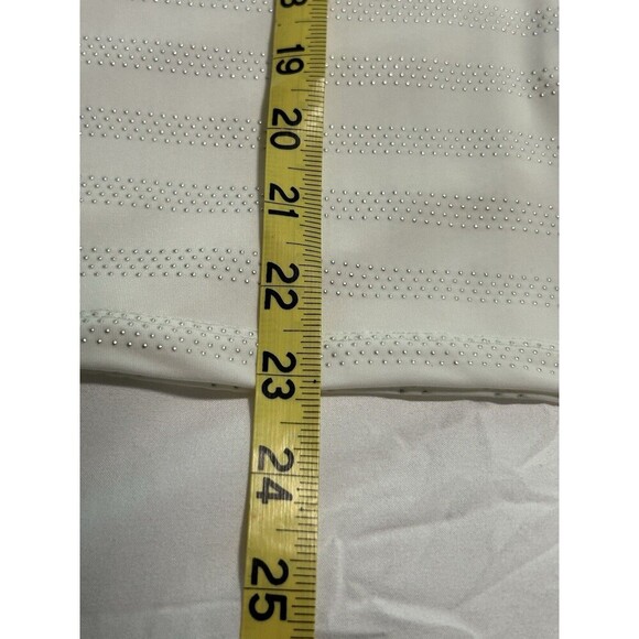 ELLEN TRACY Cream Short Sleeve Top with Textured Stripes Size Medium - Picture 8 of 8